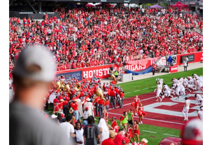 Real IELTS Writing Task 2 — Watching Sports (Band 8.5+) — Q4/2025