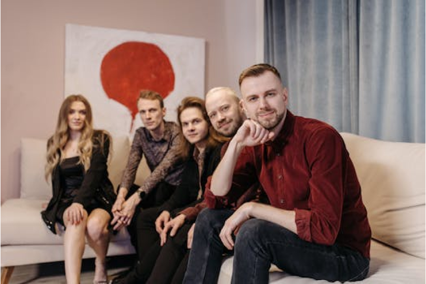 Real IELTS Writing Task 2 — Group or Solitary Study (Band 8.5+) — Q4/2025